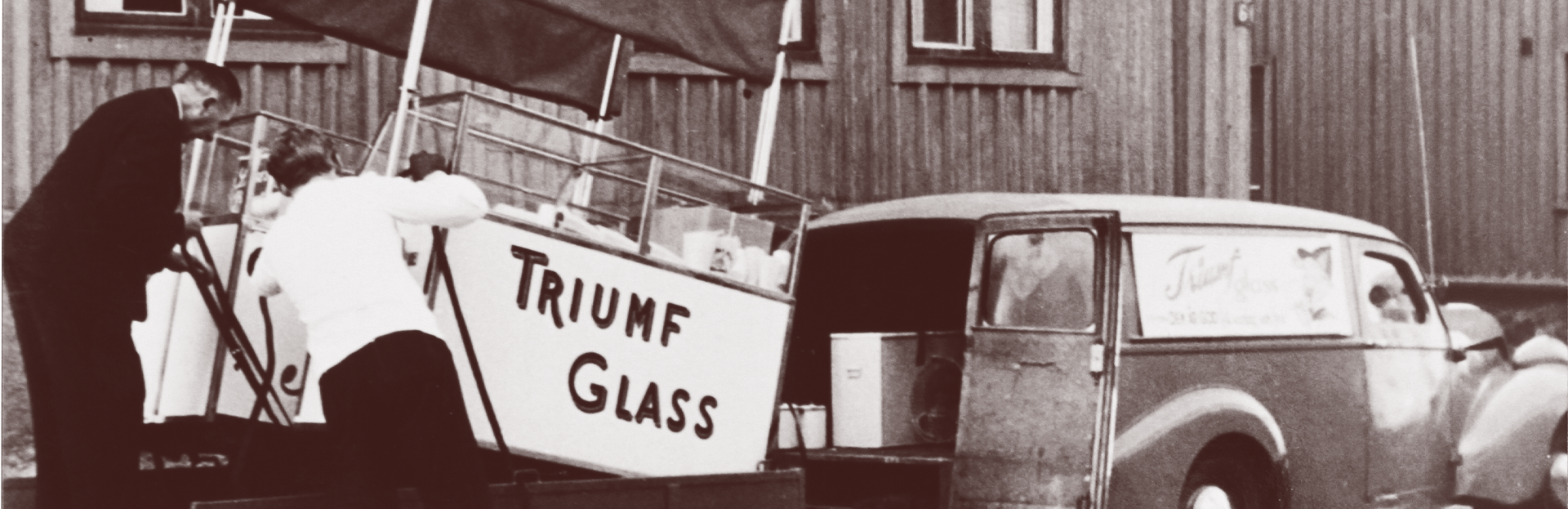 Om Triumf Glass